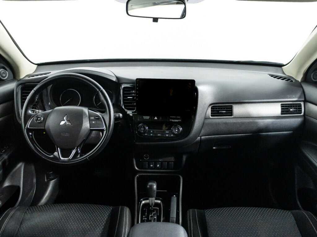 Купить Mitsubishi Outlander с пробегом. Фото: #12