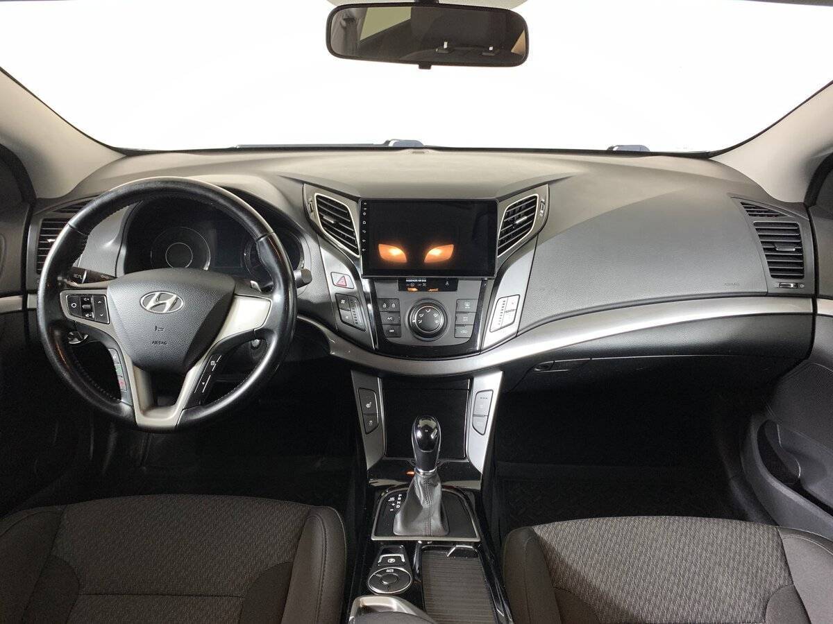 Купить Hyundai i40 с пробегом. Фото: #11