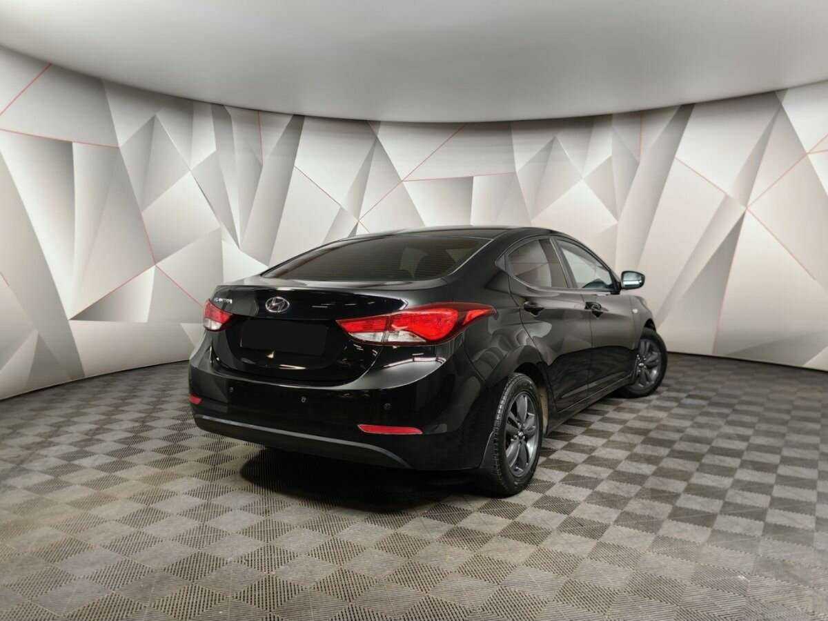 Купить Hyundai Elantra с пробегом. Фото: #1