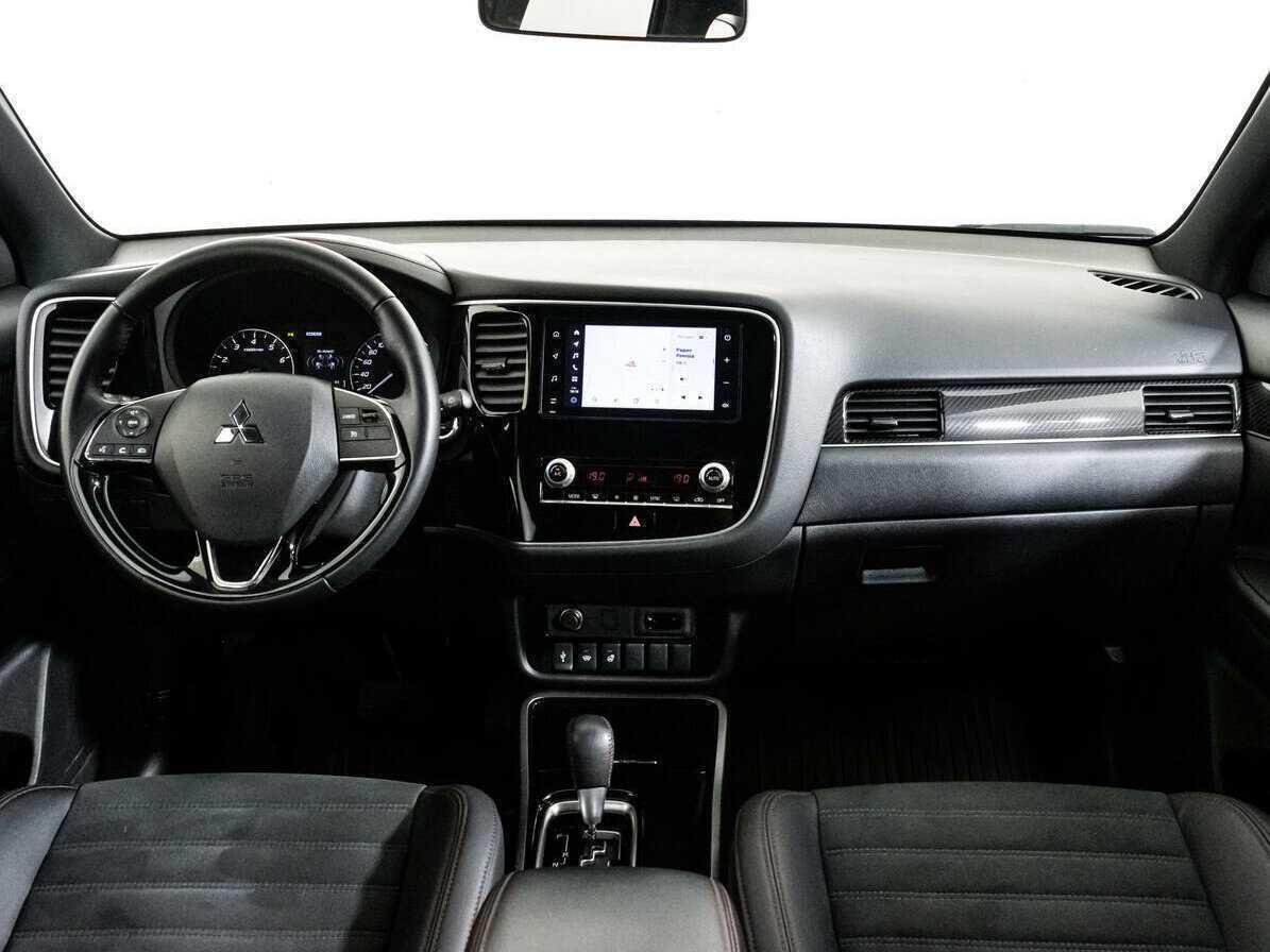Купить Mitsubishi Outlander с пробегом. Фото: #9