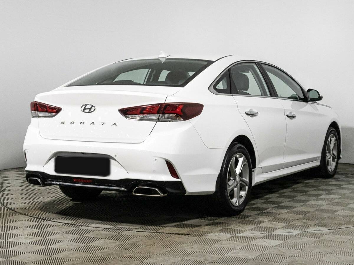 Купить Hyundai Sonata с пробегом. Фото: #4