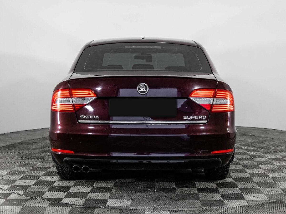 Купить Skoda Superb с пробегом. Фото: #4