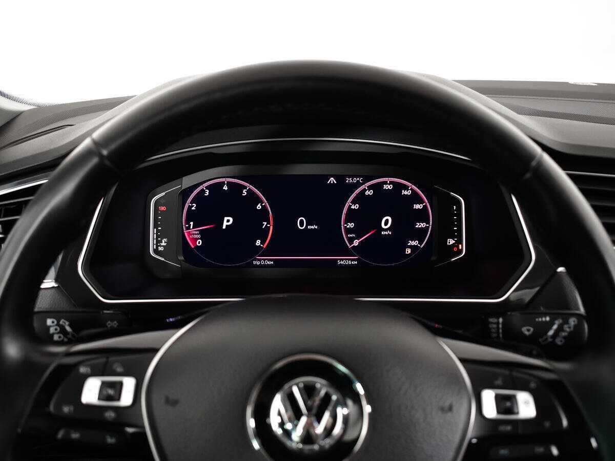 Купить Volkswagen Tiguan с пробегом. Фото: #9