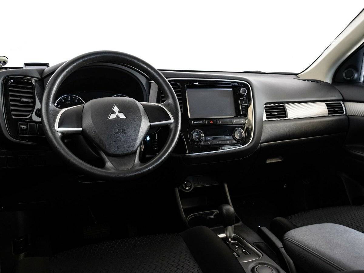 Купить Mitsubishi Outlander с пробегом. Фото: #10
