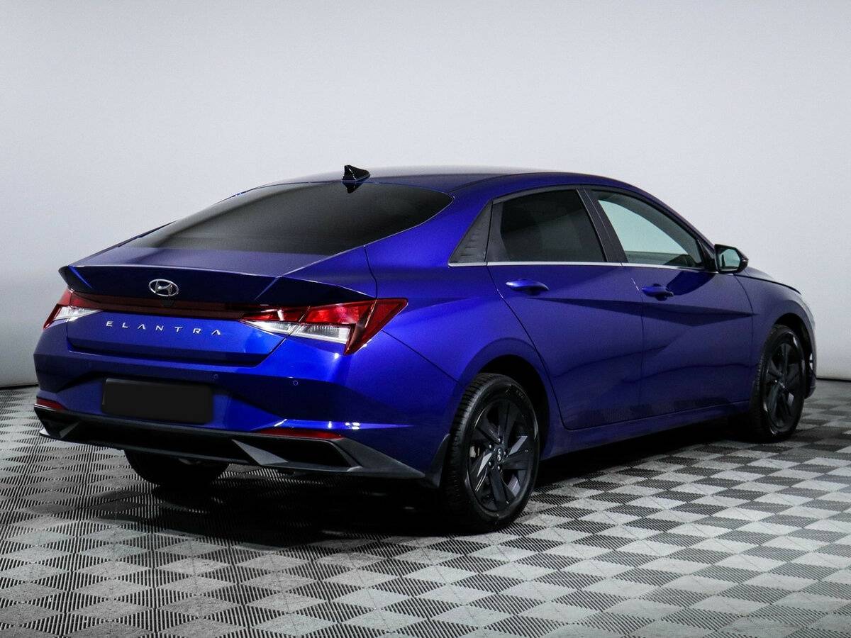 Купить Hyundai Elantra с пробегом. Фото: #3