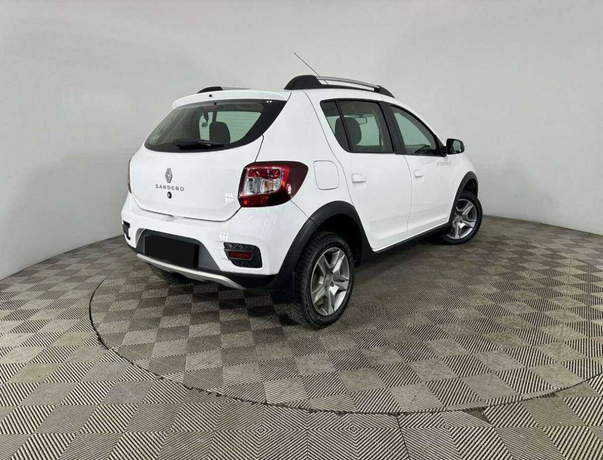 Купить Renault Sandero с пробегом. Фото: #5