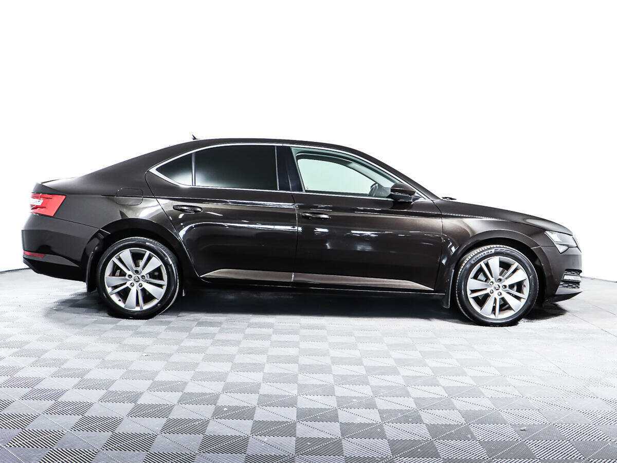 Купить Skoda Superb с пробегом. Фото: #3