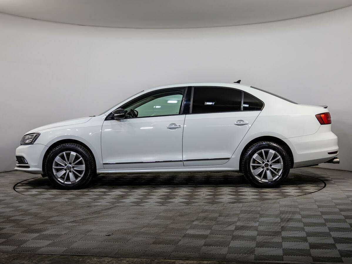 Купить Volkswagen Jetta с пробегом. Фото: #6
