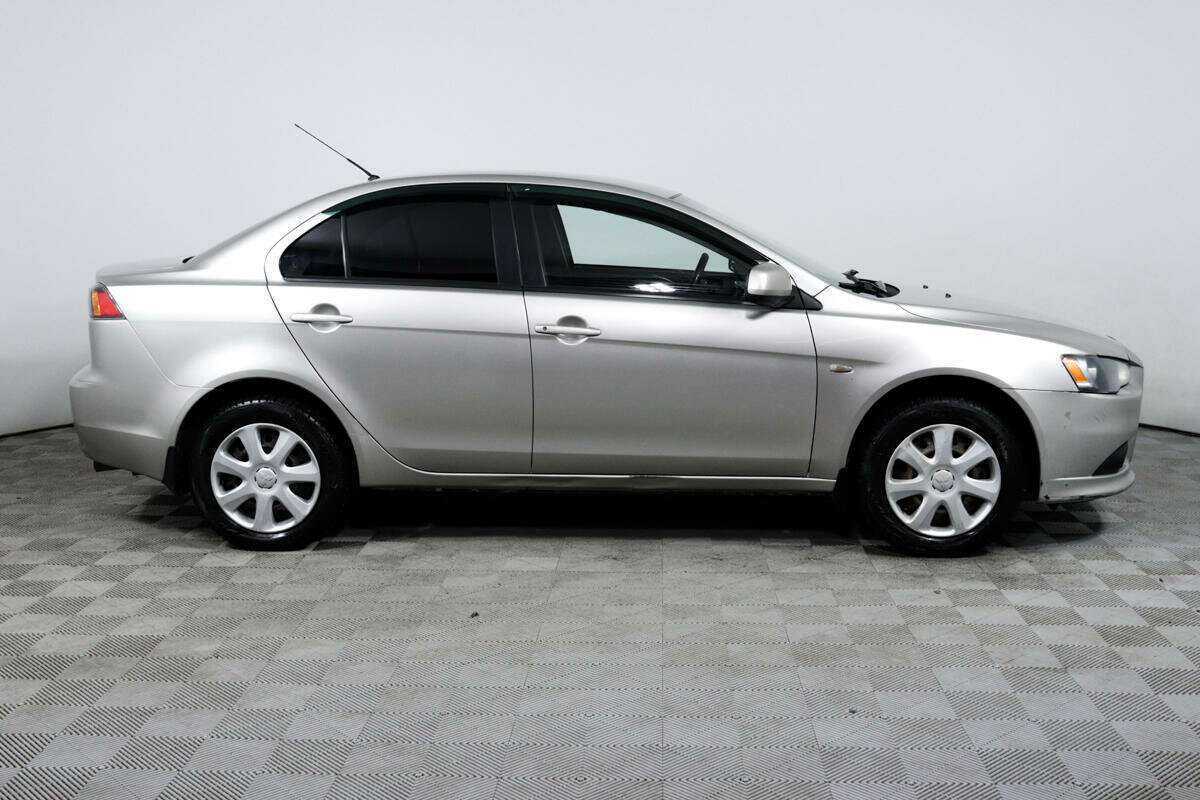 Купить Mitsubishi Lancer с пробегом. Фото: #3