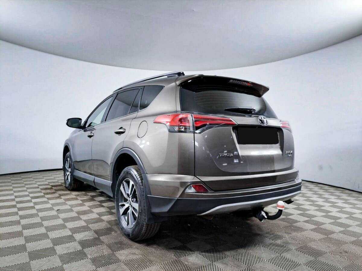 Купить Toyota RAV4 с пробегом. Фото: #6