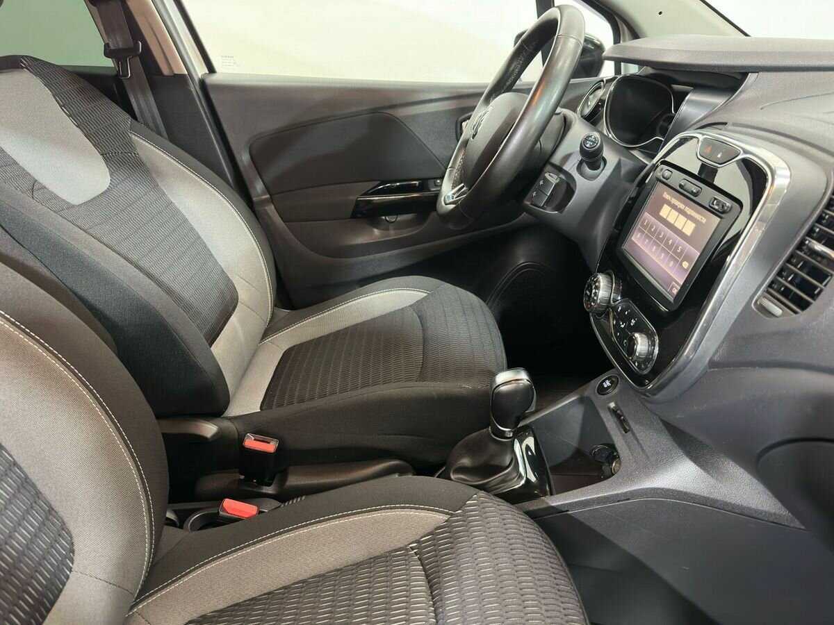 Купить Renault Kaptur с пробегом. Фото: #9