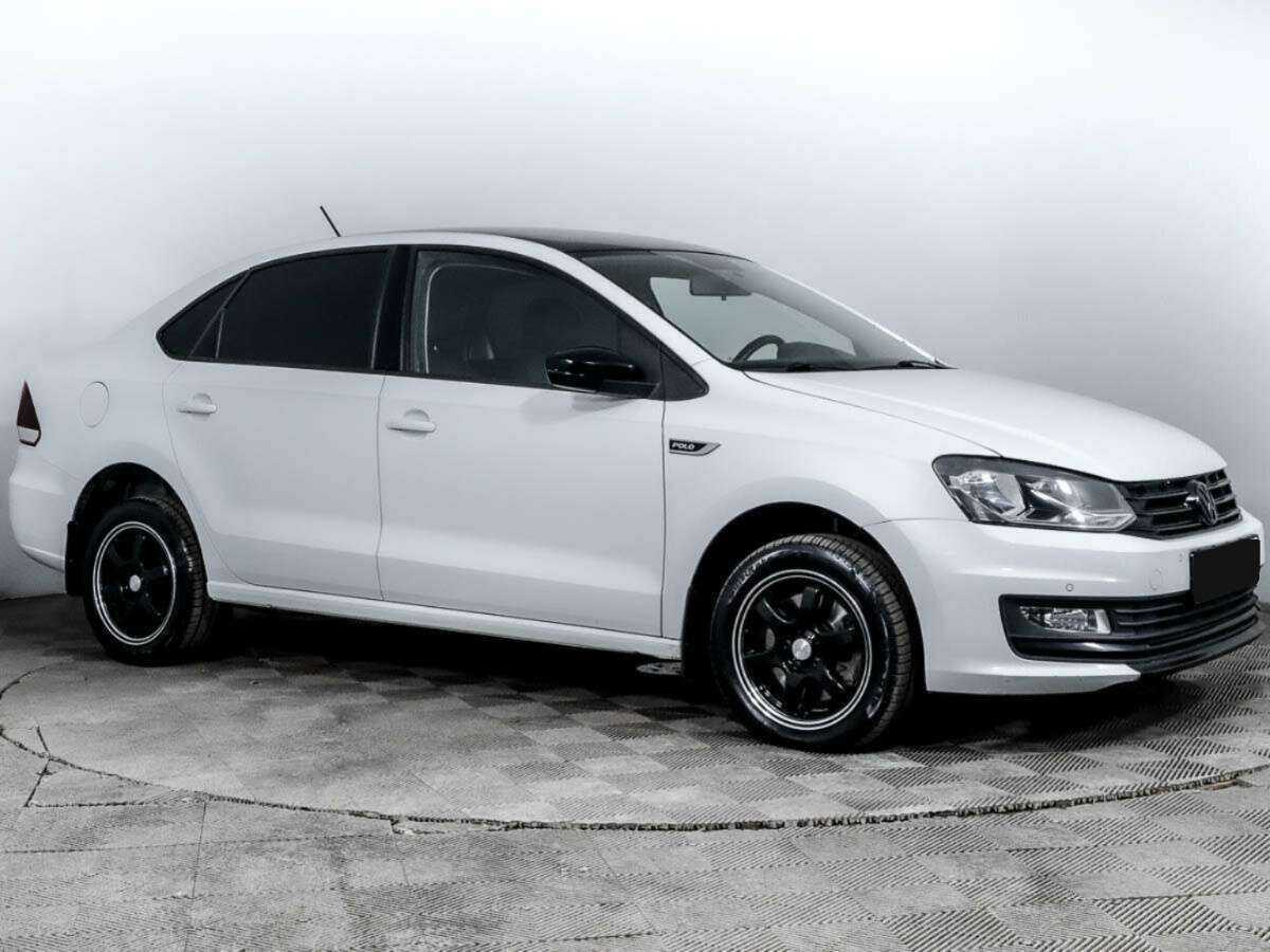 Купить Volkswagen Polo с пробегом. Фото: #2
