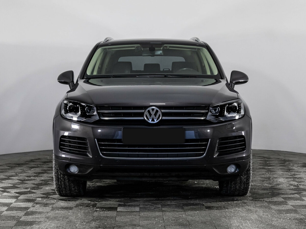 Купить Volkswagen Touareg с пробегом. Фото: #1