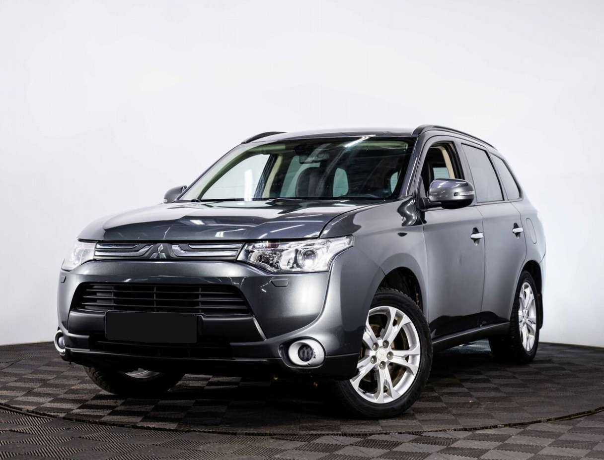 Купить Mitsubishi Outlander с пробегом. Посмотреть фото