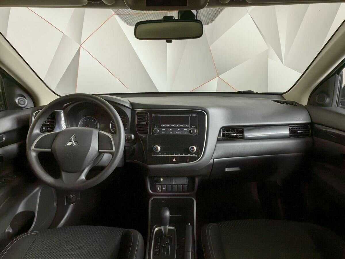 Купить Mitsubishi Outlander с пробегом. Фото: #8