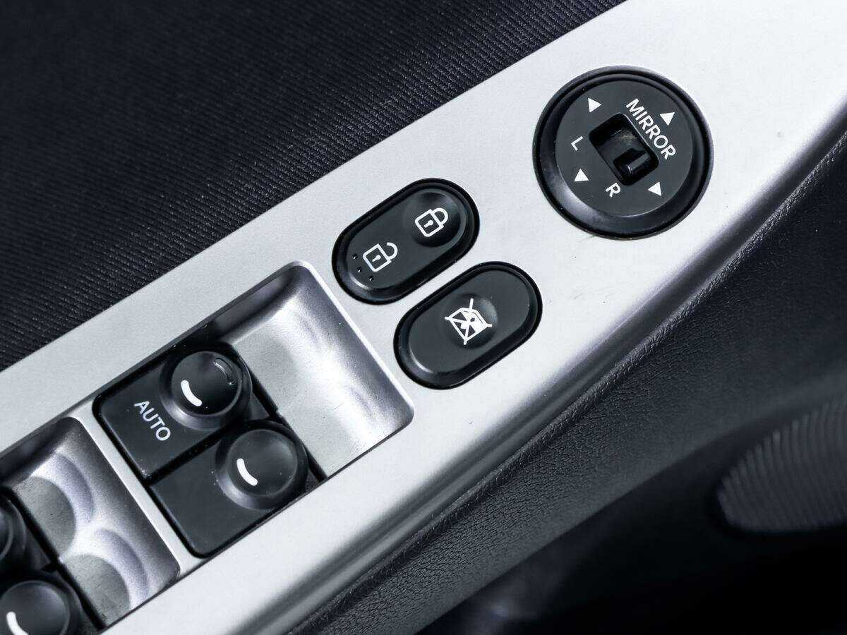 Купить Hyundai Solaris с пробегом. Фото: #10