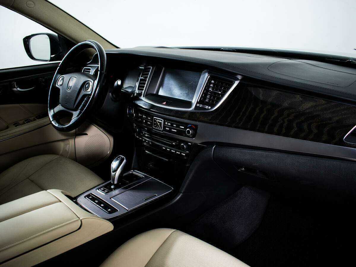 Купить Hyundai Equus с пробегом. Фото: #7