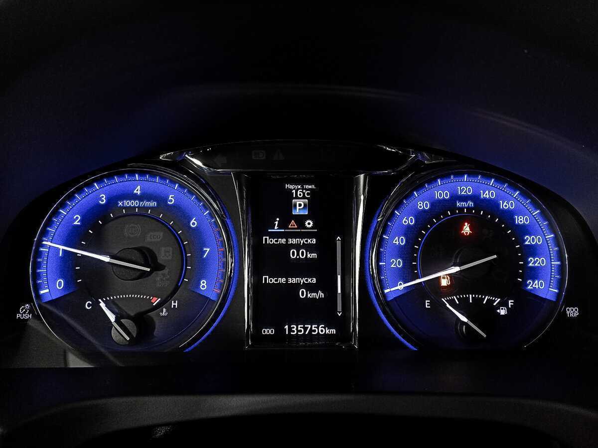 Купить Toyota Camry с пробегом. Фото: #10