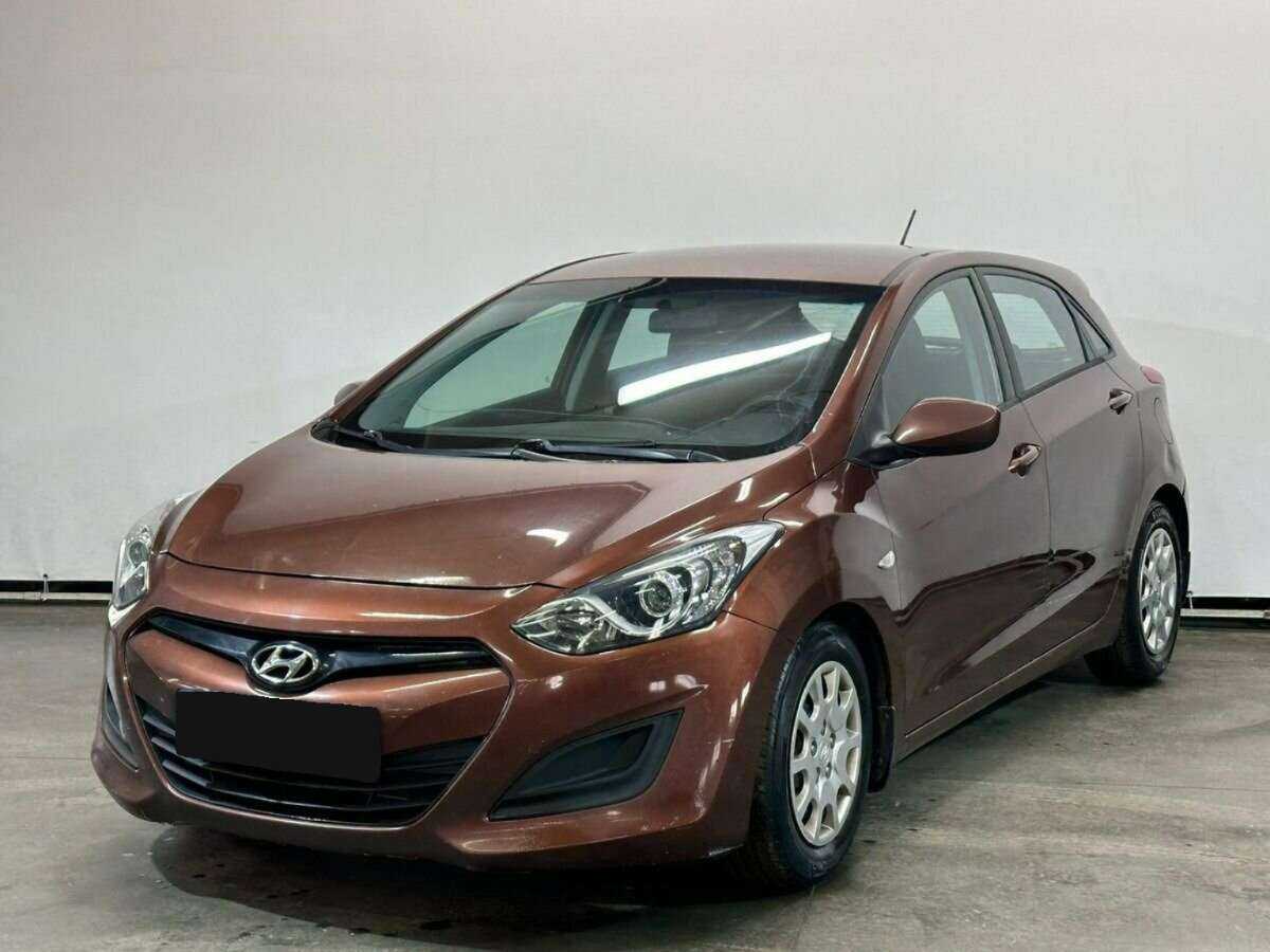 Купить Hyundai i30 с пробегом. Посмотреть фото
