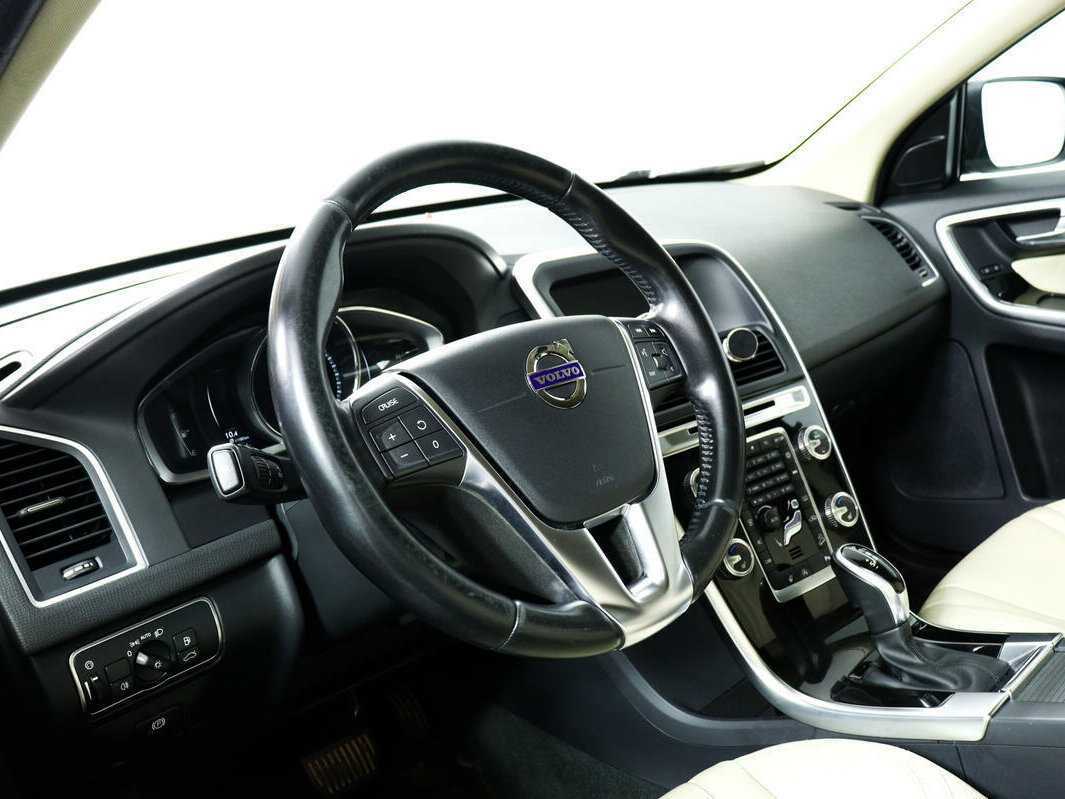 Купить Volvo XC60 с пробегом. Фото: #12