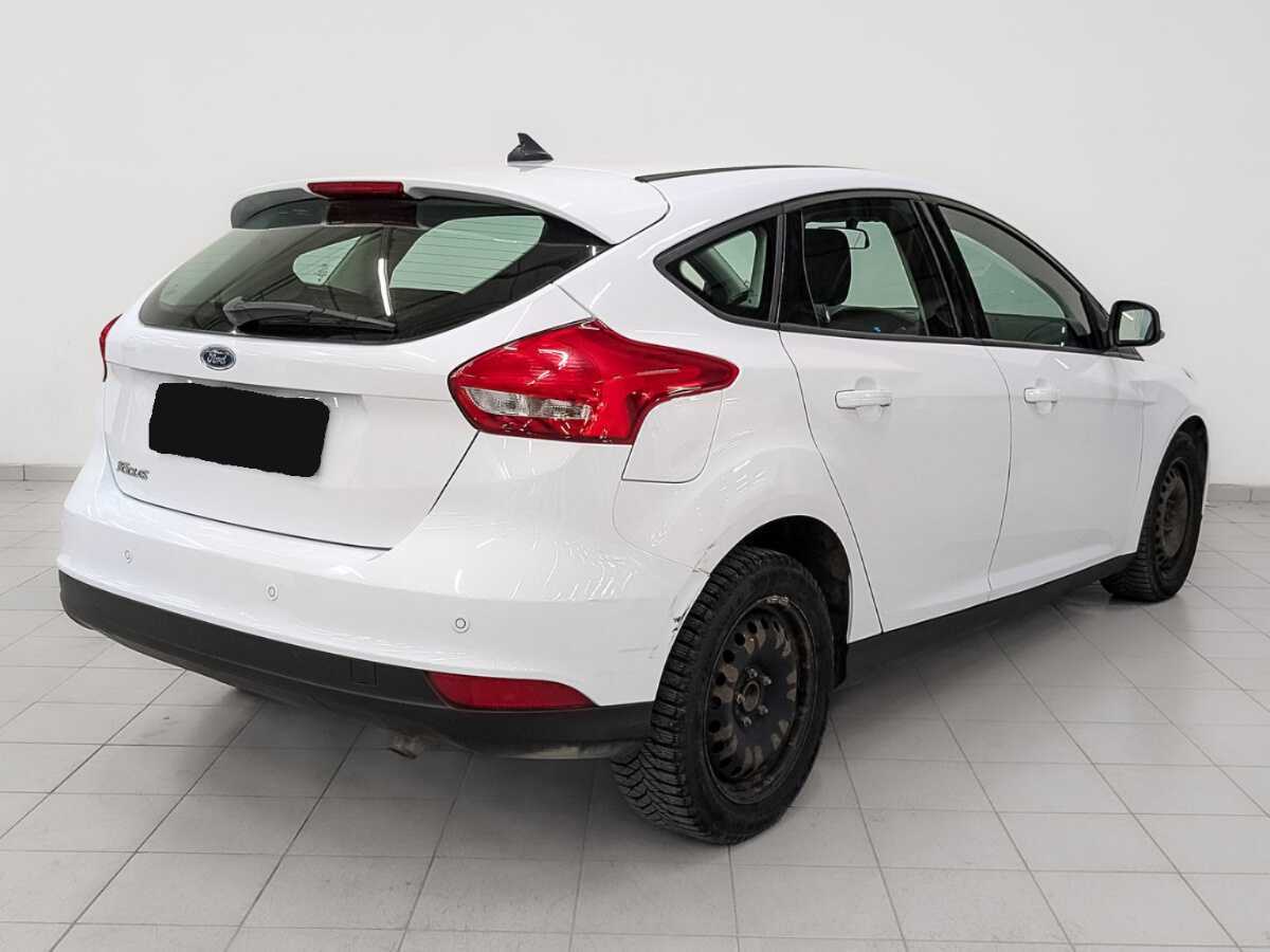 Купить Ford Focus с пробегом. Фото: #4