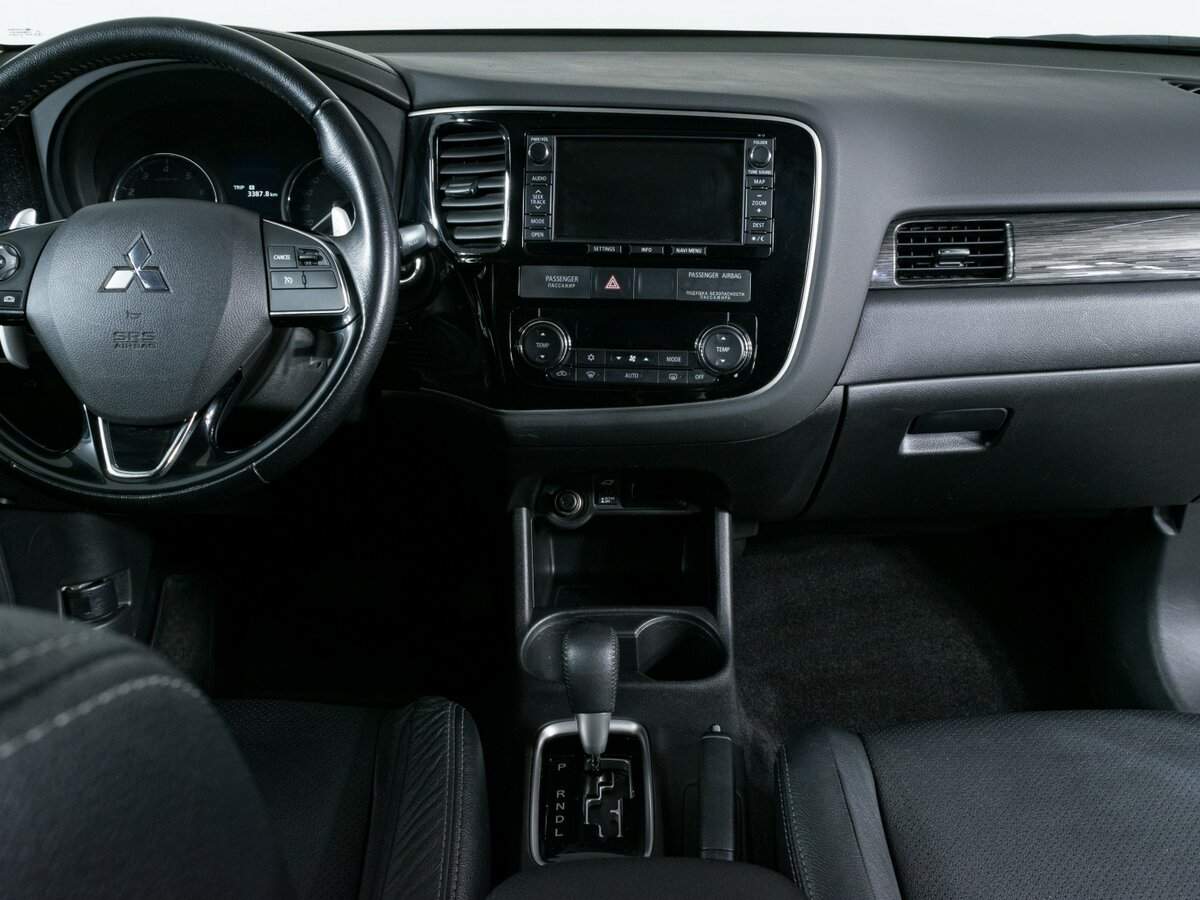 Купить Mitsubishi Outlander с пробегом. Фото: #9
