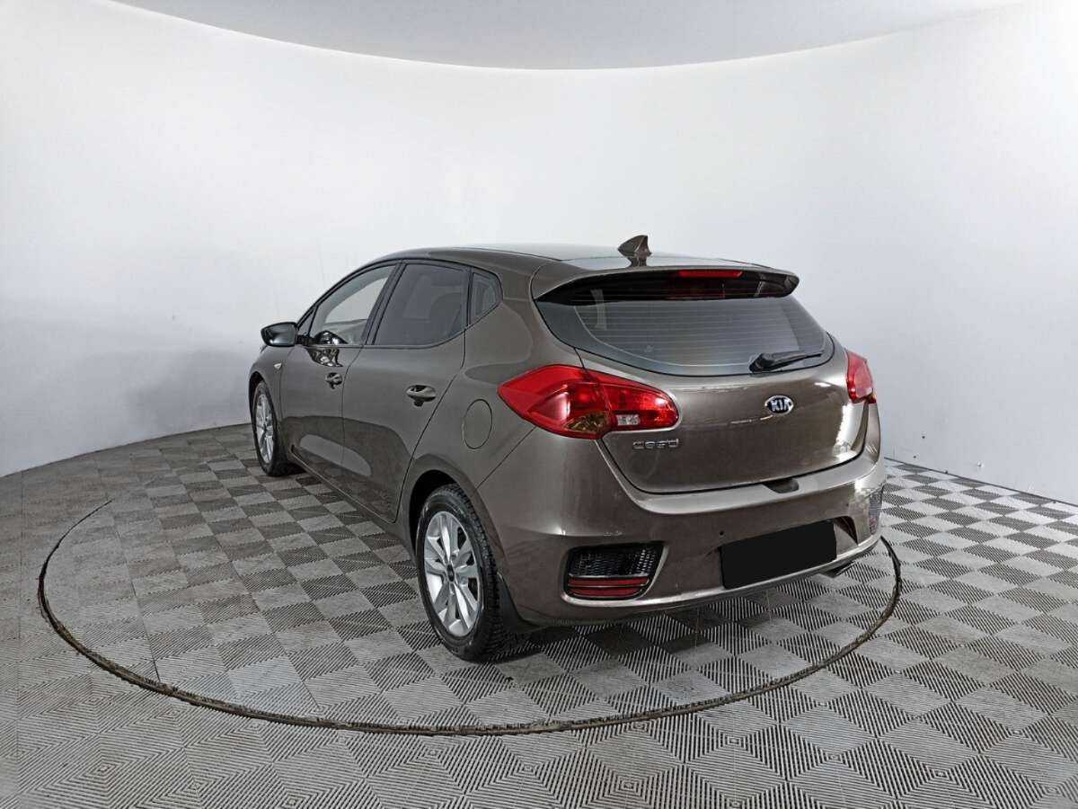 Купить Kia Ceed с пробегом. Фото: #6