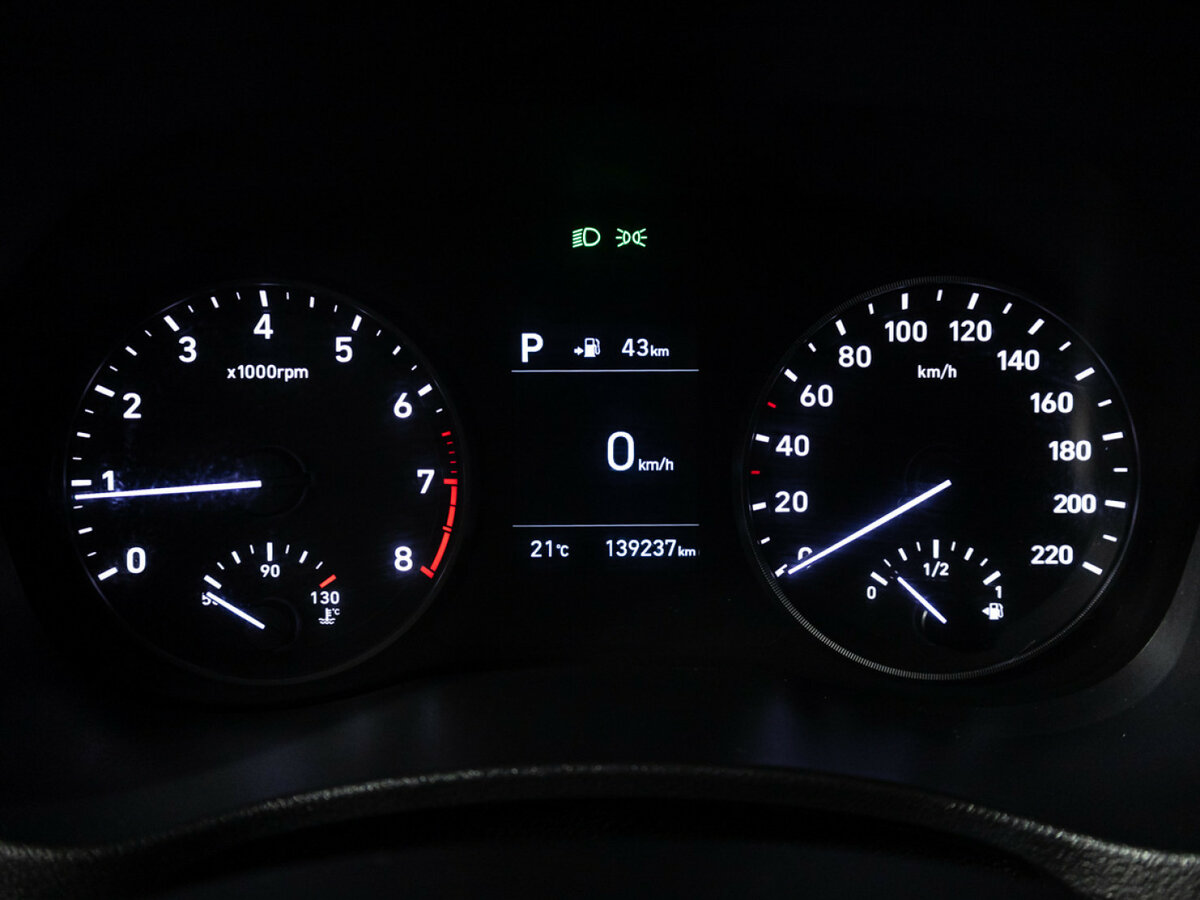 Купить Hyundai Solaris с пробегом. Фото: #11
