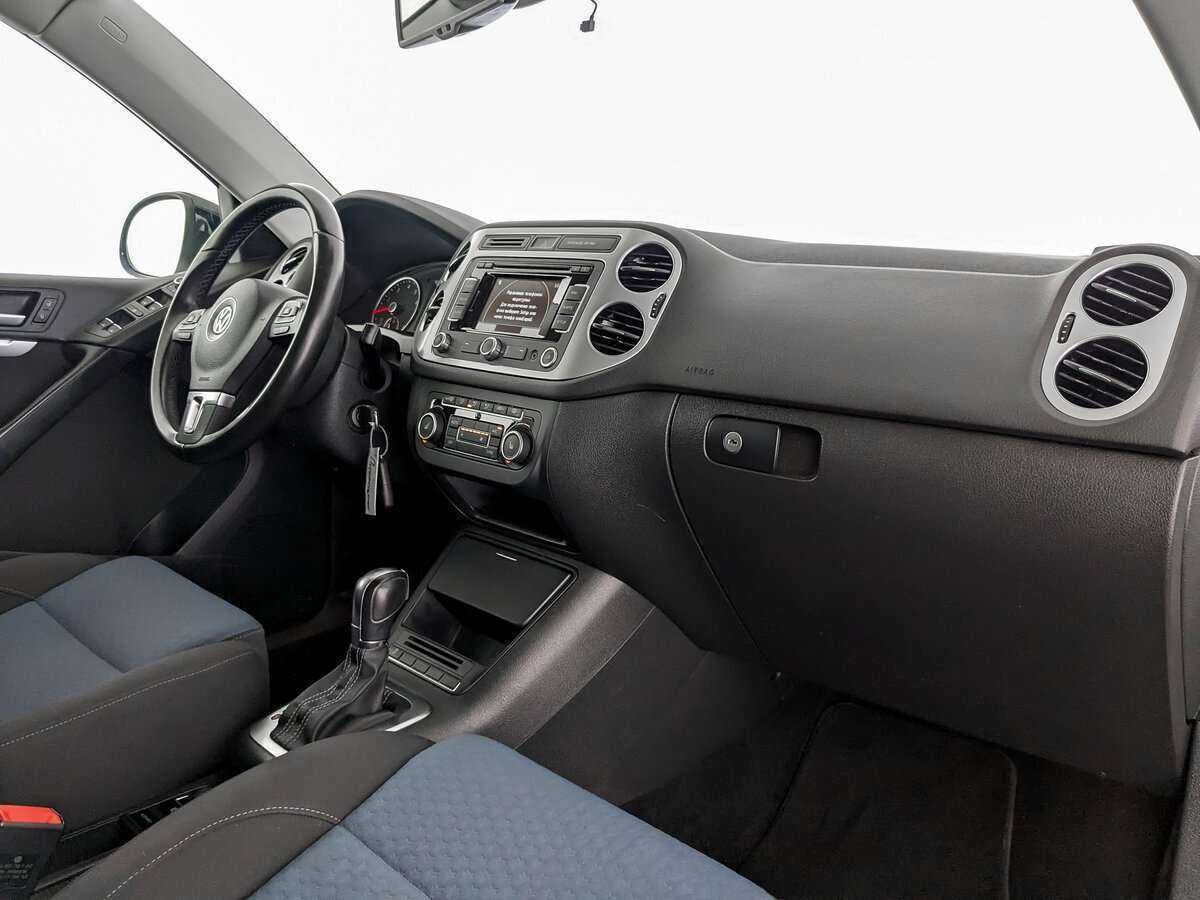 Купить Volkswagen Tiguan с пробегом. Фото: #8