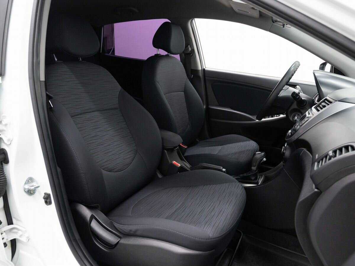 Купить Hyundai Solaris с пробегом. Фото: #10