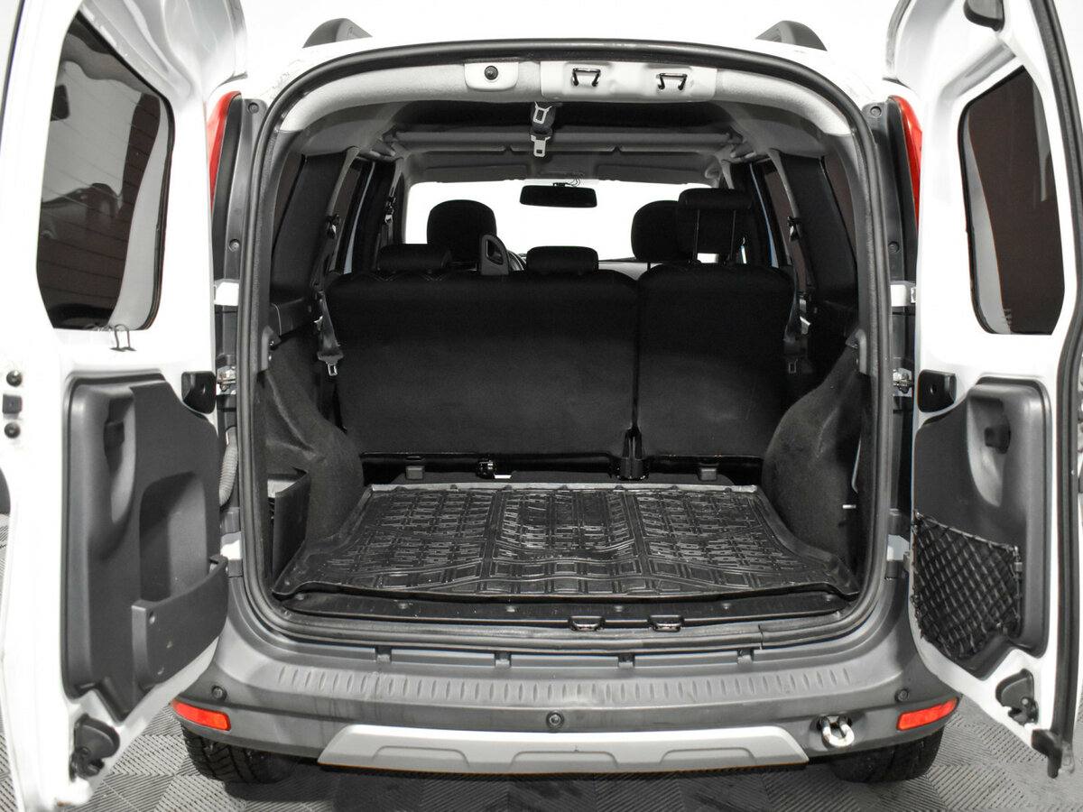 Купить Lada (ВАЗ) Largus с пробегом. Фото: #13
