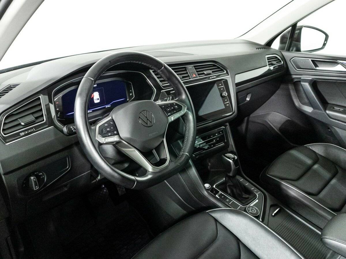 Купить Volkswagen Tiguan с пробегом. Фото: #10