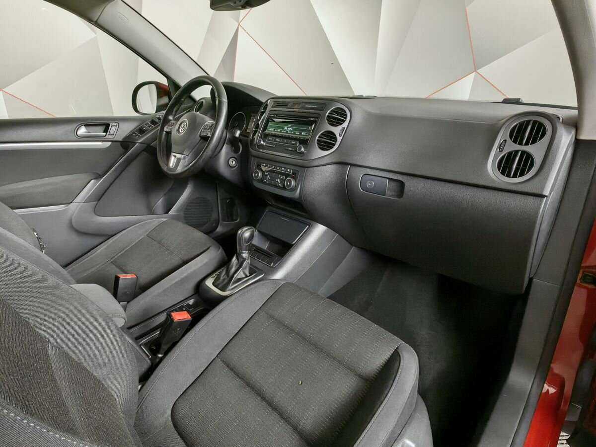 Купить Volkswagen Tiguan с пробегом. Фото: #8