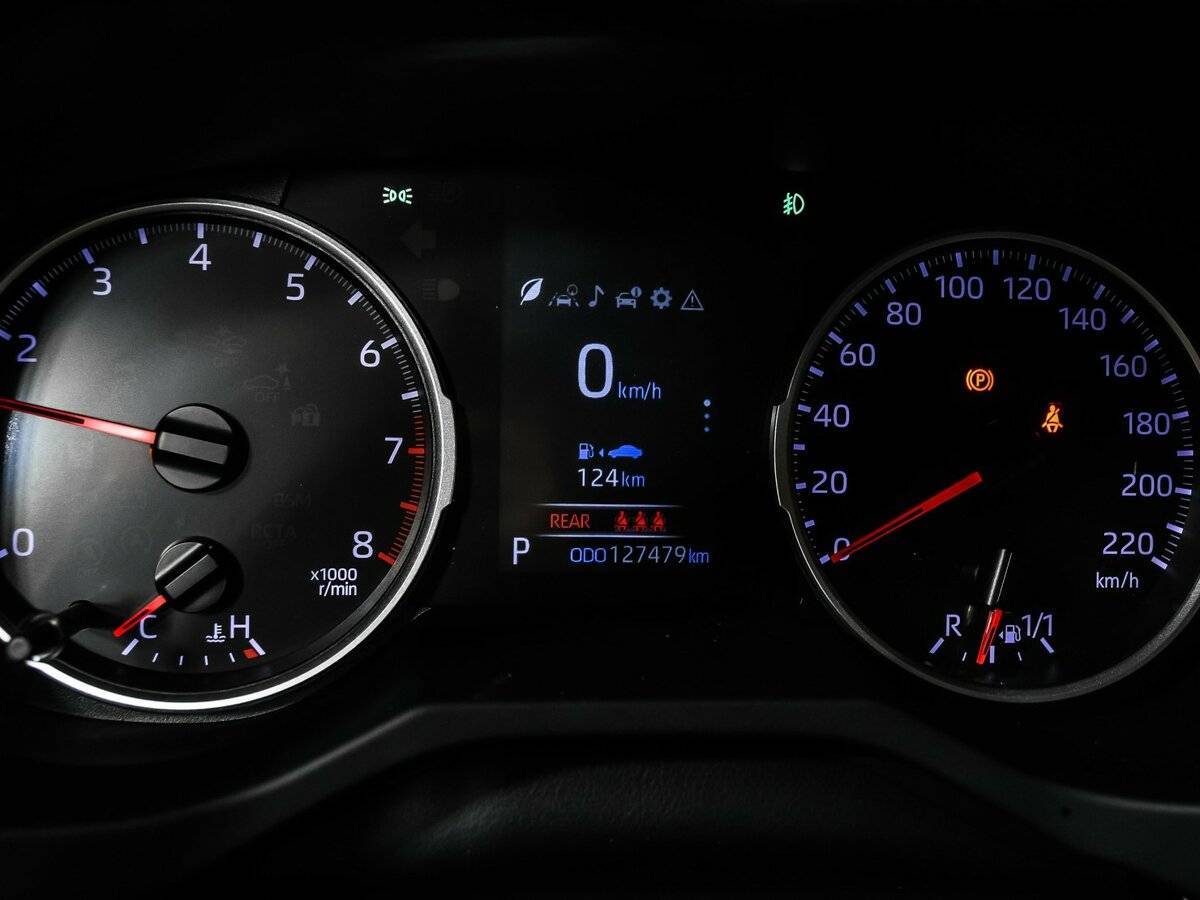 Купить Toyota RAV4 с пробегом. Фото: #9