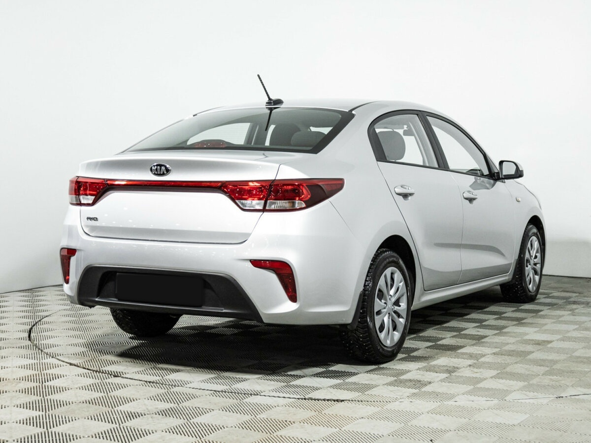 Купить Kia Rio с пробегом. Фото: #4