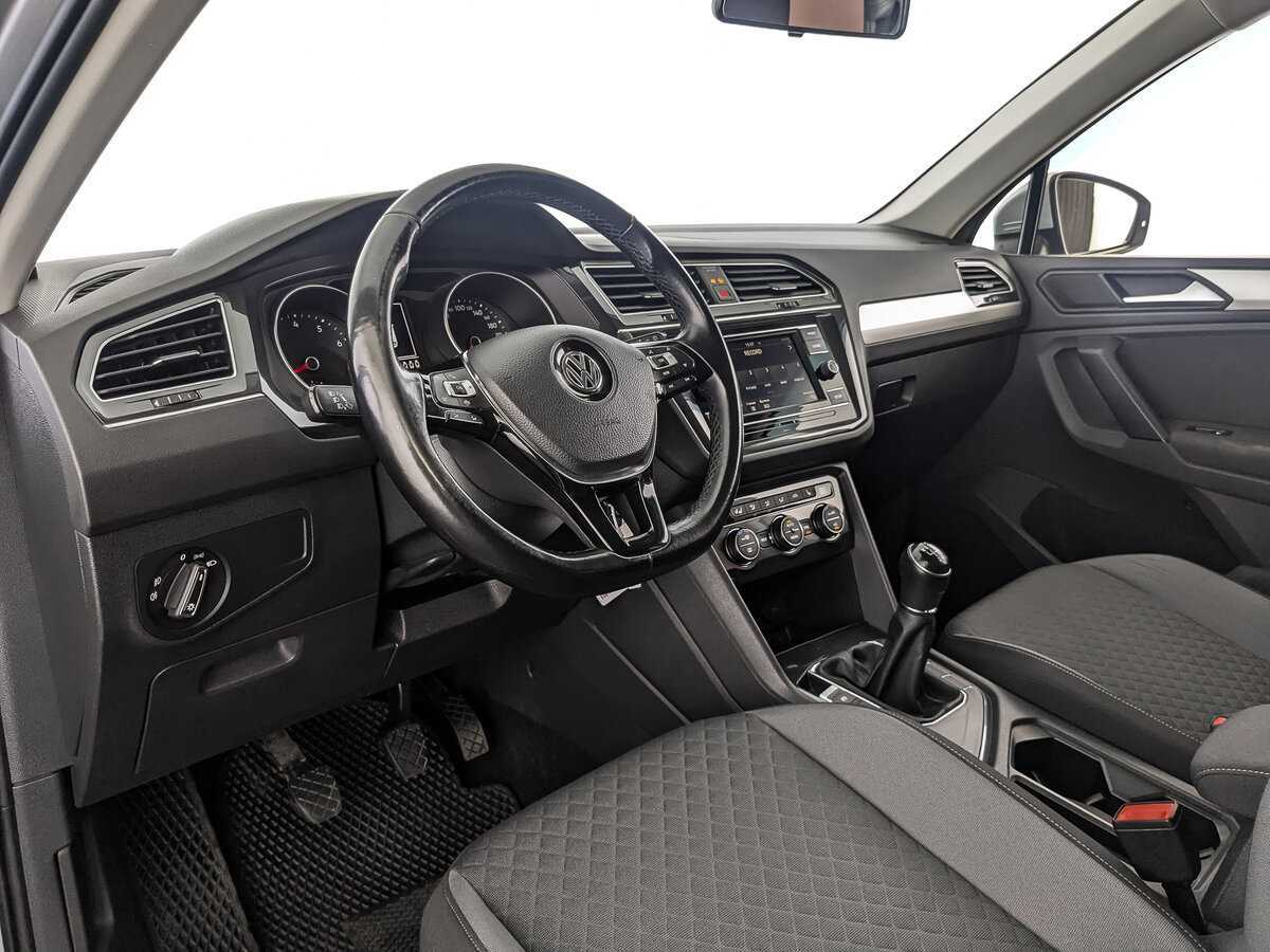 Купить Volkswagen Tiguan с пробегом. Фото: #10