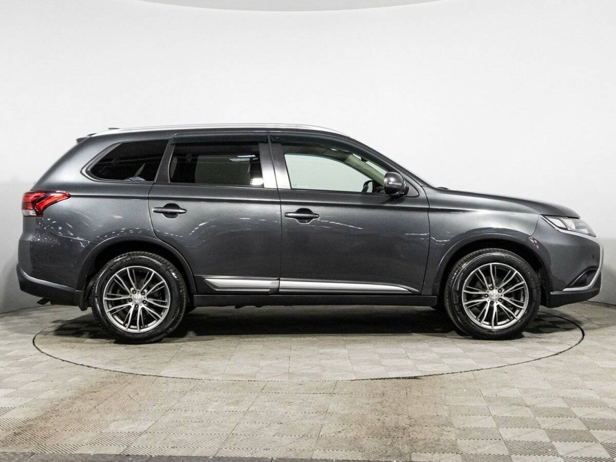 Купить Mitsubishi Outlander с пробегом. Фото: #3