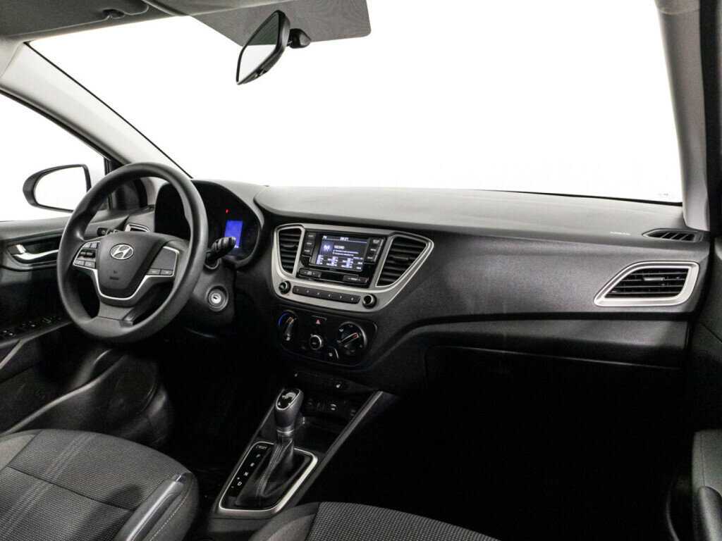 Купить Hyundai Solaris с пробегом. Фото: #8
