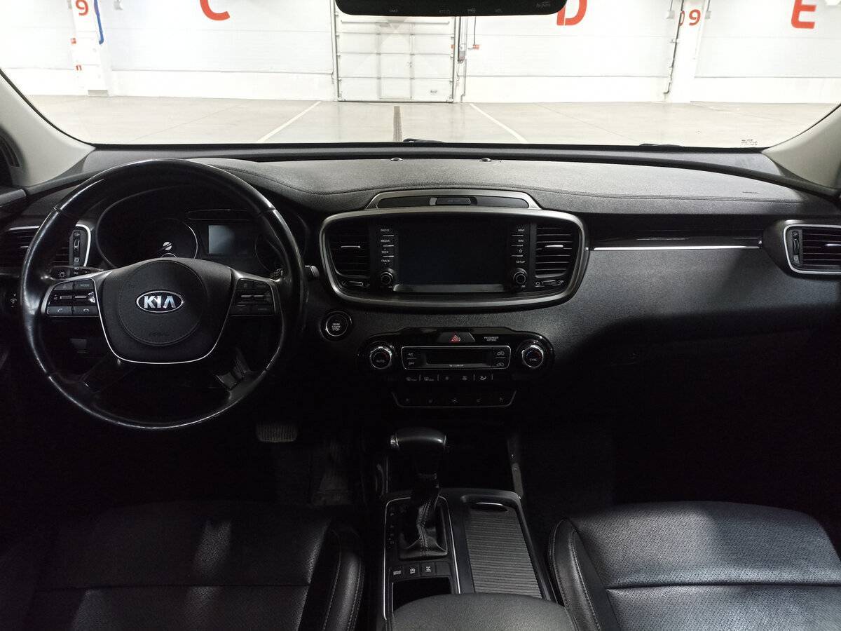 Купить Kia Sorento с пробегом. Фото: #13