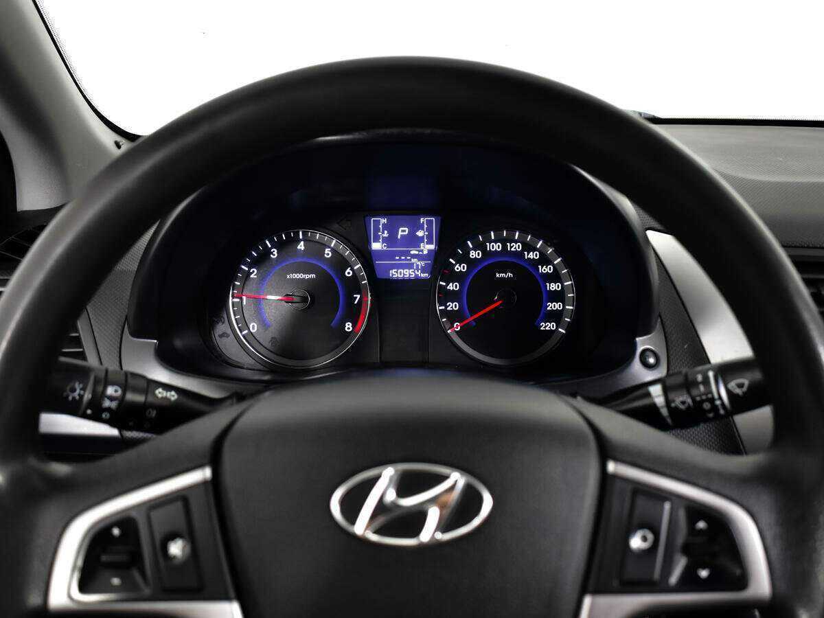 Купить Hyundai Solaris с пробегом. Фото: #10