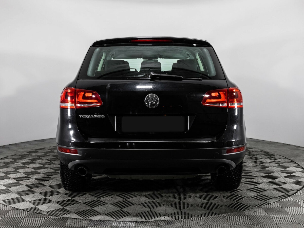 Купить Volkswagen Touareg с пробегом. Фото: #4