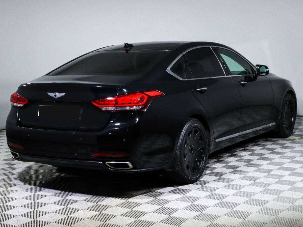 Купить Hyundai Genesis с пробегом. Фото: #3
