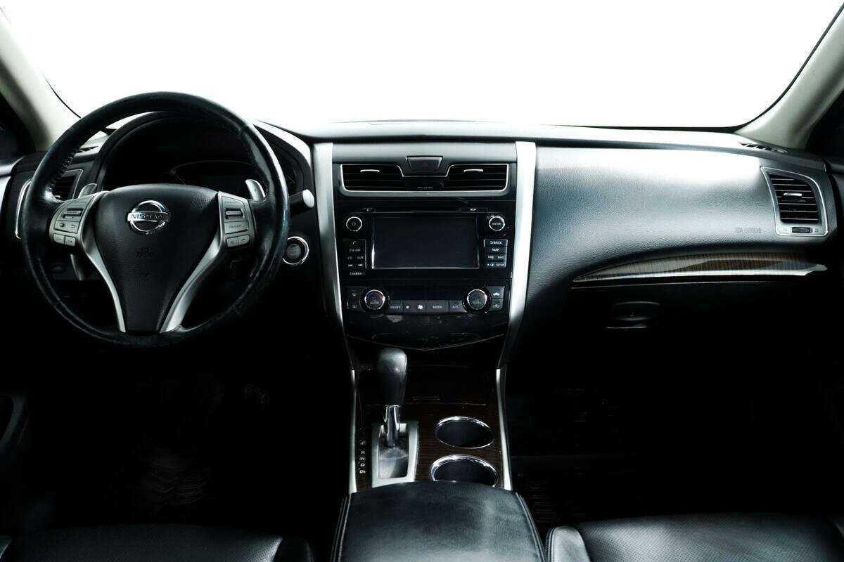 Купить Nissan Teana с пробегом. Фото: #10
