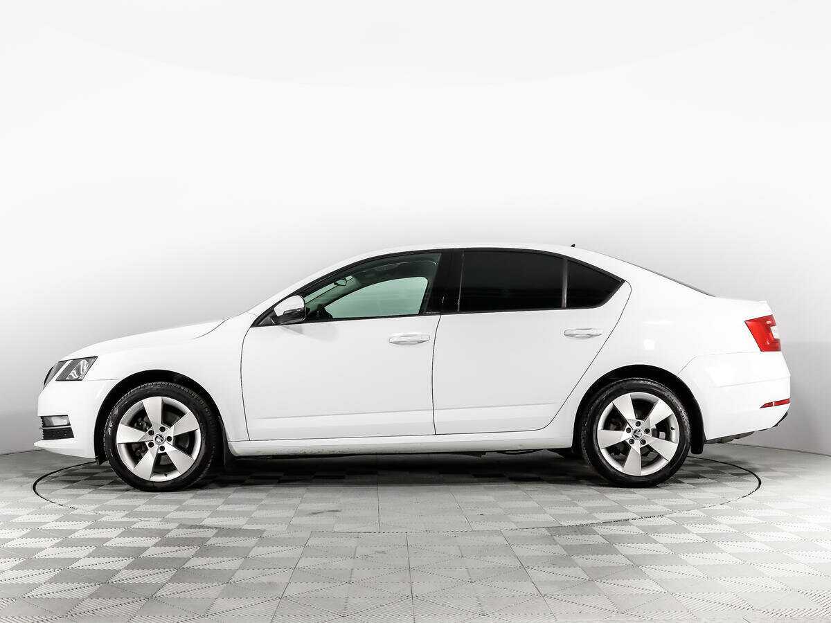 Купить Skoda Octavia с пробегом. Фото: #7