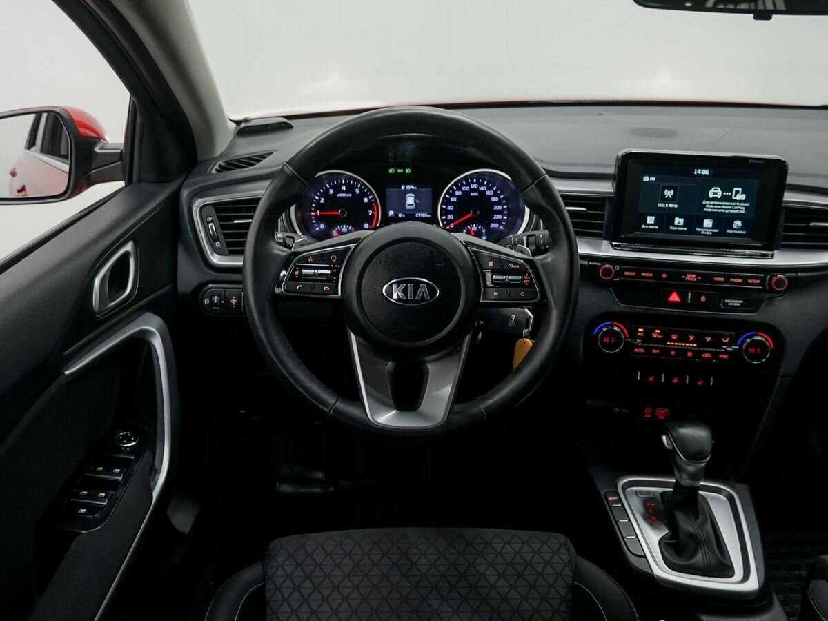 Купить Kia Ceed с пробегом. Фото: #10