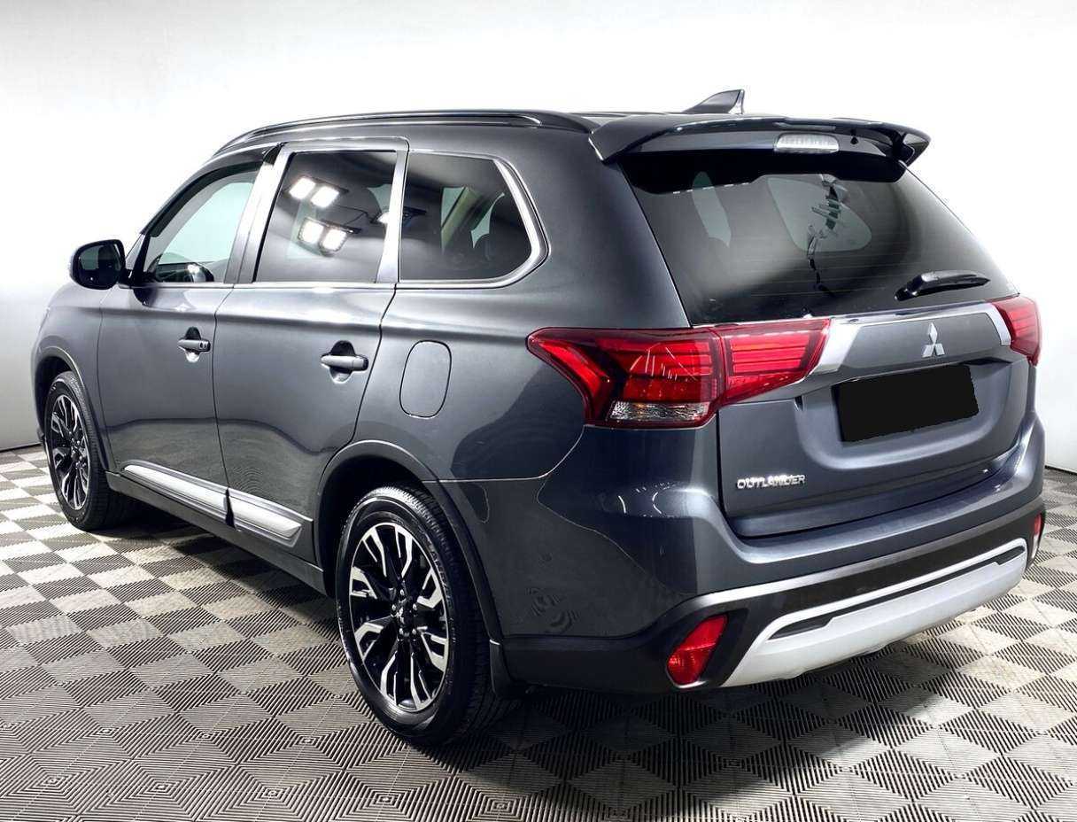 Купить Mitsubishi Outlander с пробегом. Фото: #5