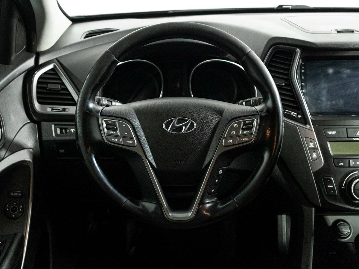 Купить Hyundai Santa Fe с пробегом. Фото: #16