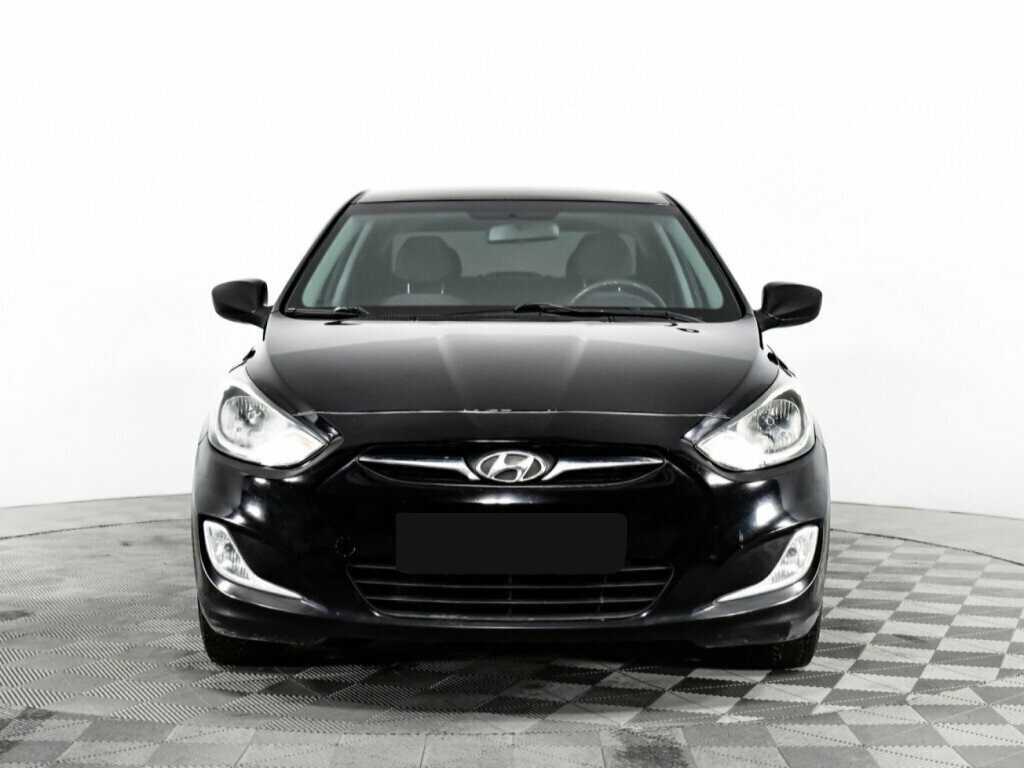 Купить Hyundai Solaris с пробегом. Фото: #1