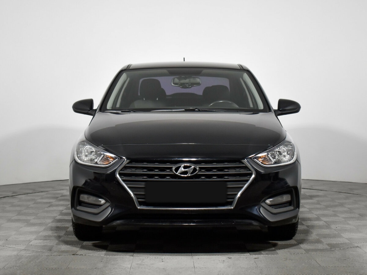 Купить Hyundai Solaris с пробегом. Фото: #1