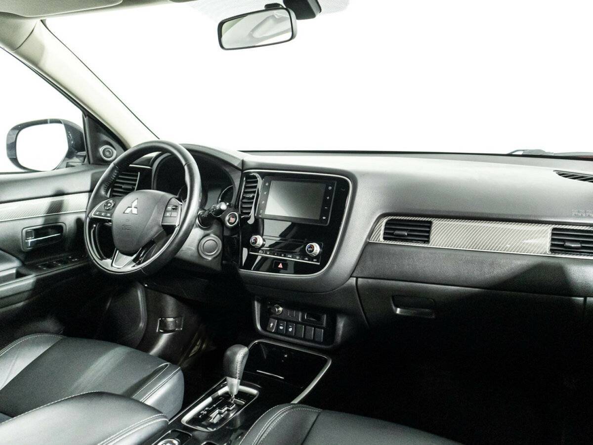 Купить Mitsubishi Outlander с пробегом. Фото: #8